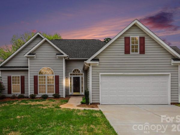 6023 Powder Mill Place , Indian Trail, NC 28079