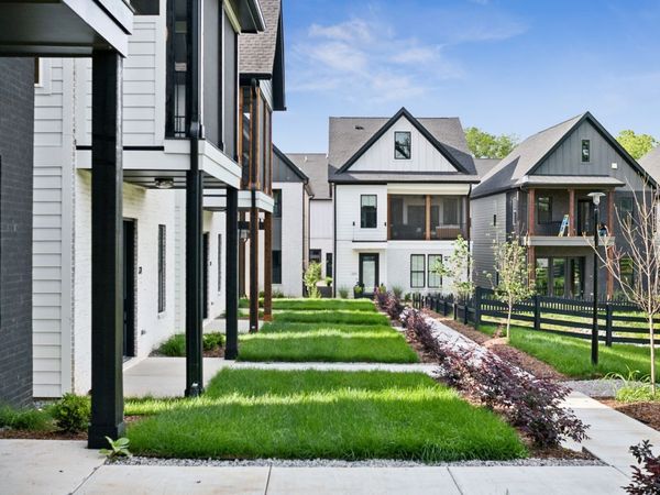 321 Sophia Rain Dr , Nashville, TN 37218