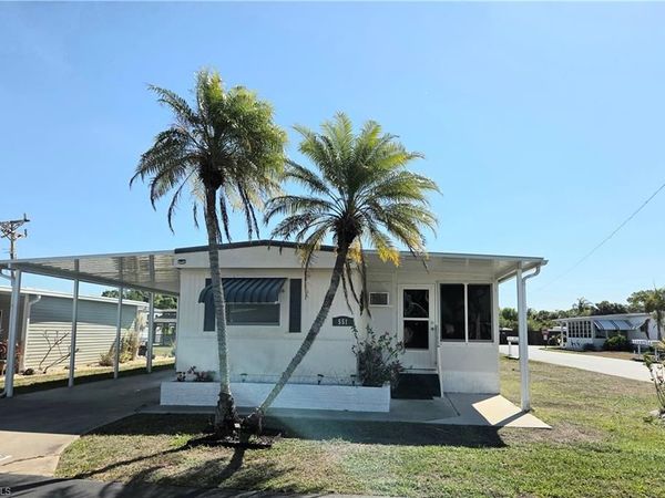 551 Freedom ST, NORTH FORT MYERS, FL 33917