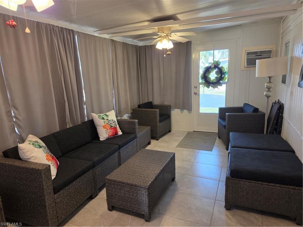 551 Freedom St, North Fort Myers, FL 33917 Photo