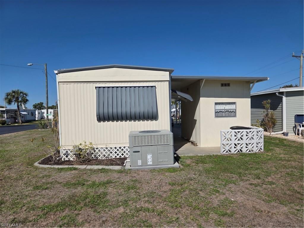 551 Freedom St, North Fort Myers, FL 33917 Photo