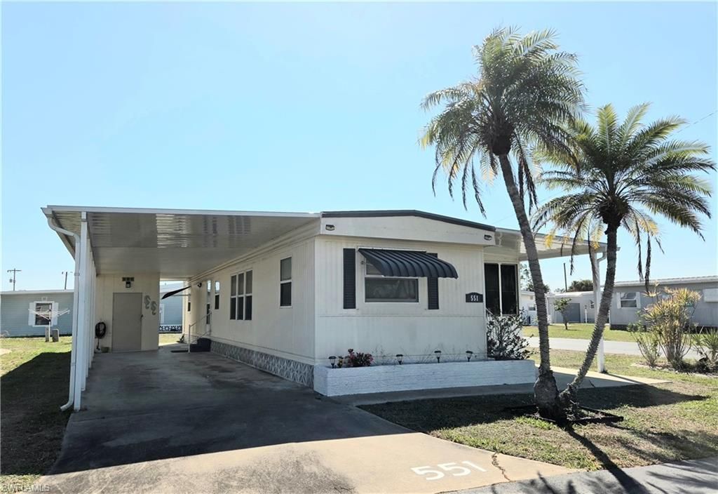 551 Freedom St , North Fort Myers, FL 33917 Photo