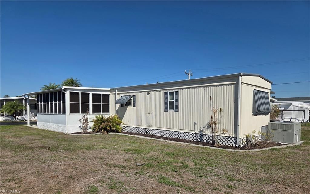 551 Freedom St , North Fort Myers, FL 33917 Photo