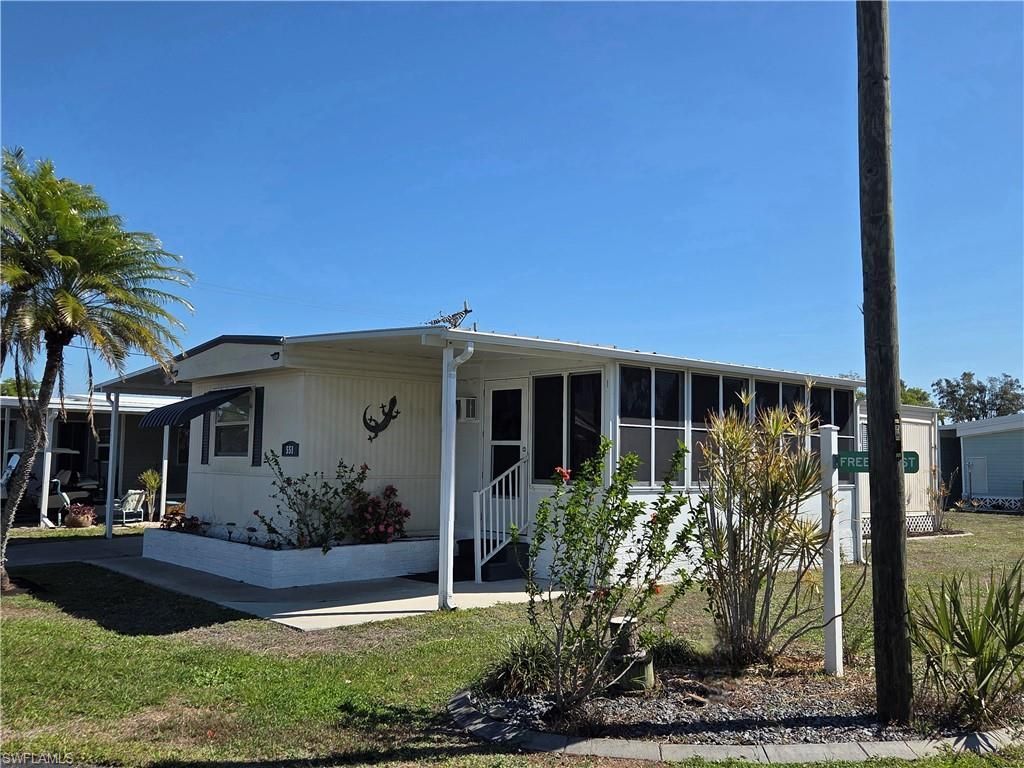 551 Freedom St , North Fort Myers, FL 33917 Photo