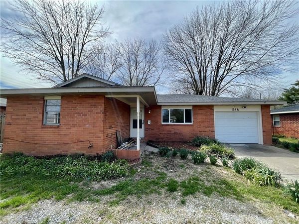 814 Gwen Street , Springdale, AR 72762