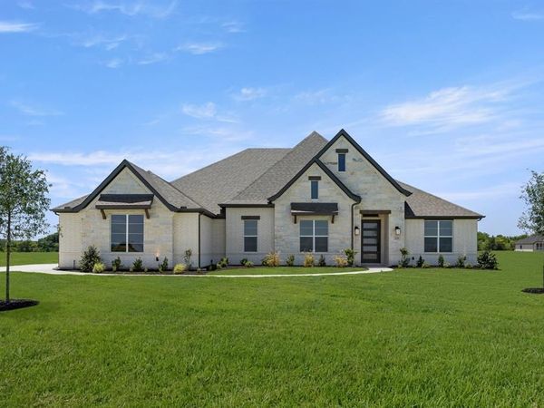 221 Cotopaxi Drive, Red Oak, TX 75154