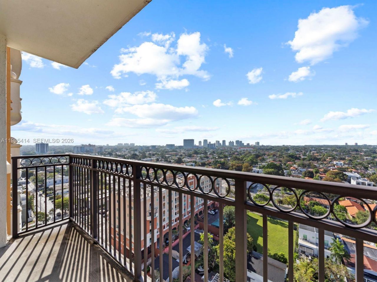 3232 SW 22nd Ter , Unit 1609, Miami, FL 33145 Photo