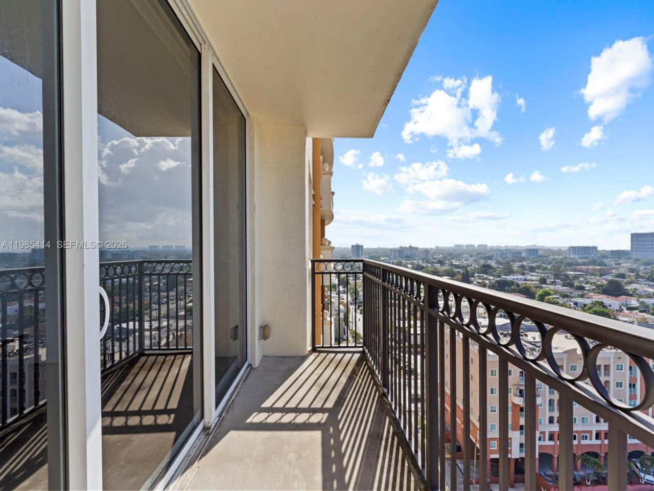 3232 SW 22nd Ter , Unit 1609, Miami, FL 33145 Photo