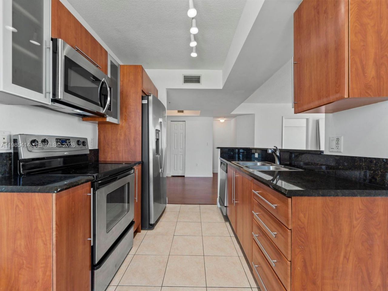 3232 SW 22nd Ter , Unit 1609, Miami, FL 33145 Photo