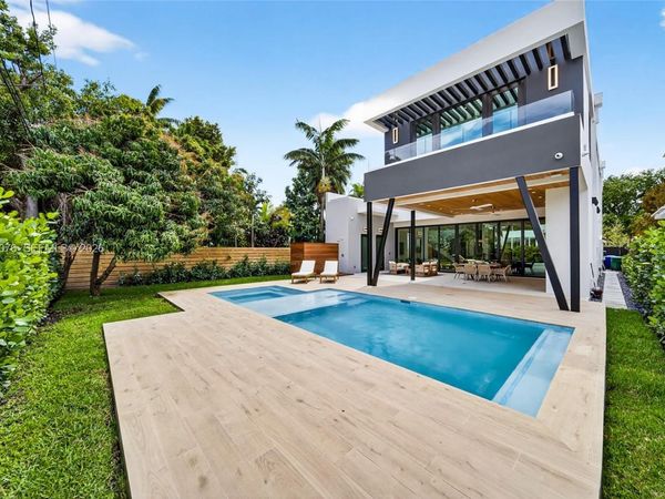 609 SW 24th Rd, Miami, FL 33129