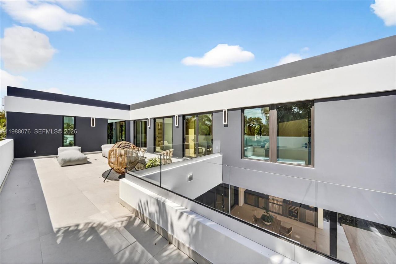 609 SW 24th Rd , Miami, FL 33129 Photo