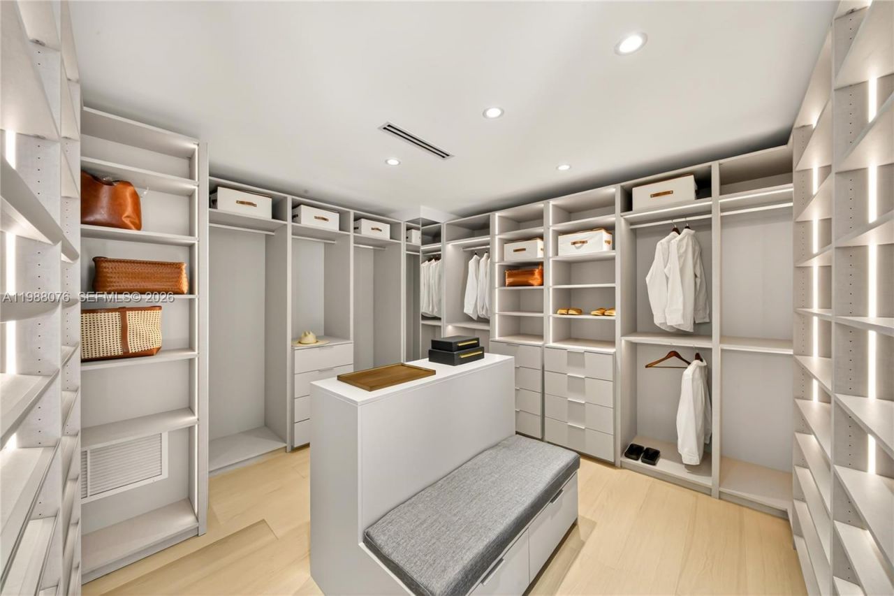 609 SW 24th Rd , Miami, FL 33129 Photo