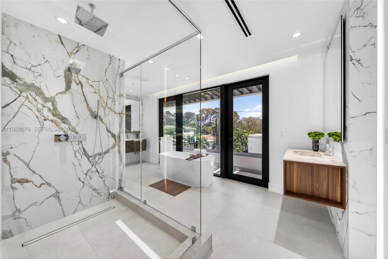 609 SW 24th Rd , Miami, FL 33129 Photo