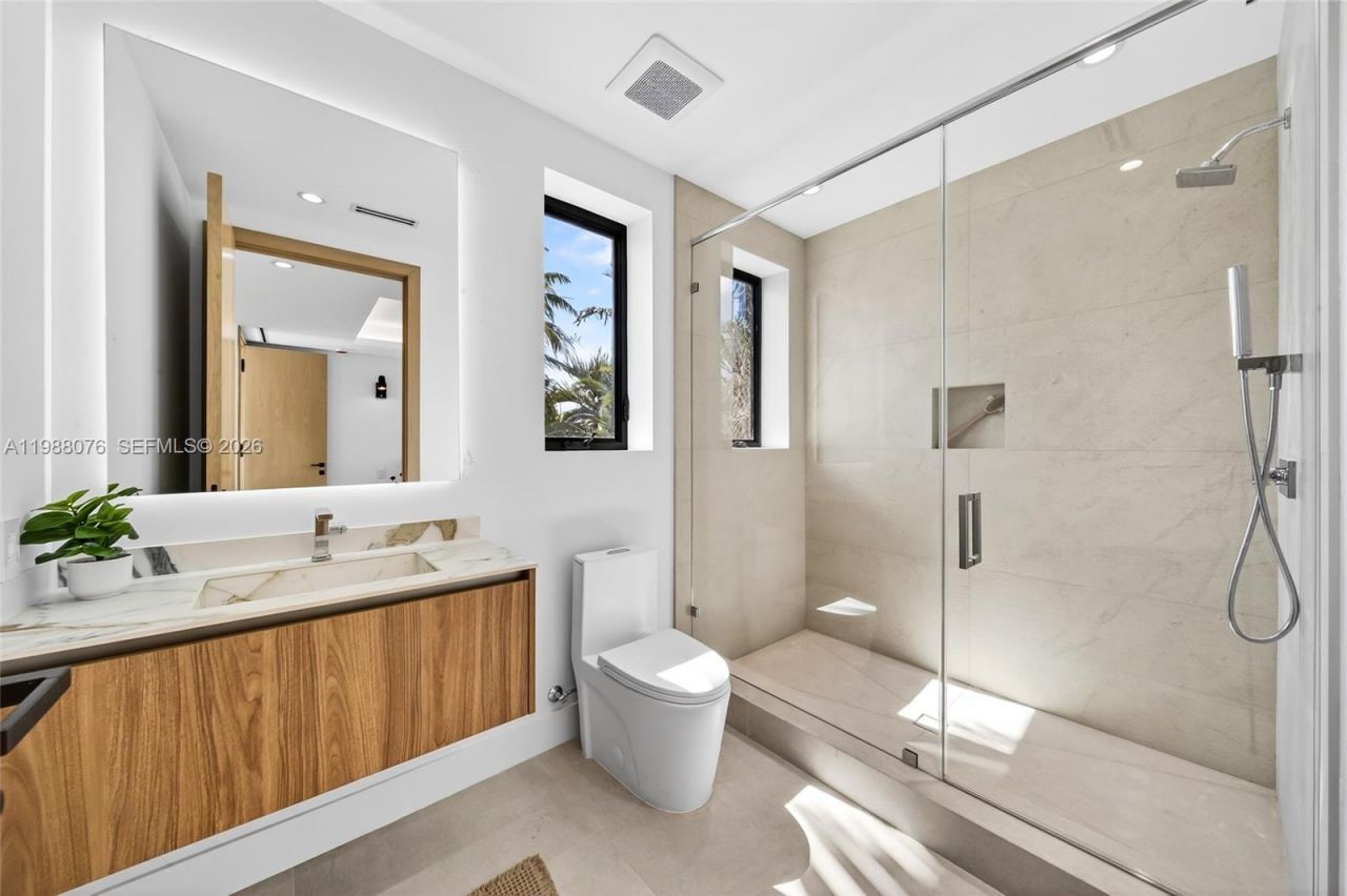 609 SW 24th Rd , Miami, FL 33129 Photo