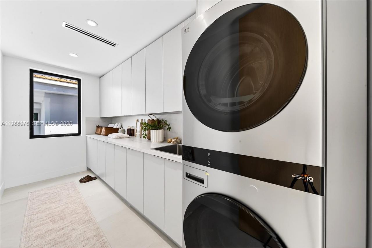 609 SW 24th Rd , Miami, FL 33129 Photo