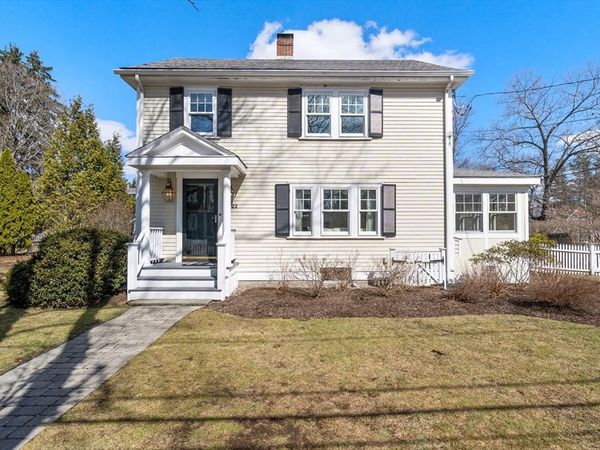 22 S Lincoln St, Natick, MA 01760