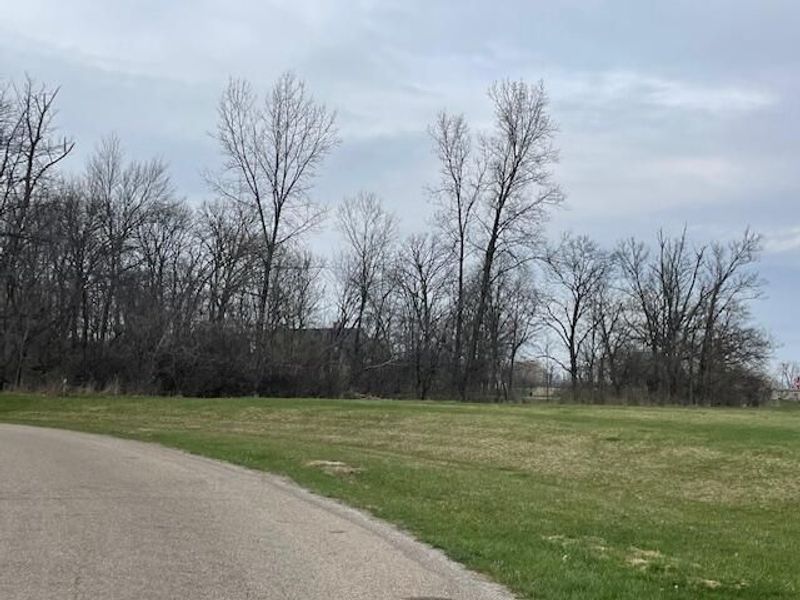 105 Hidden Creek Drive, Galloway, OH 43119 Photo 4