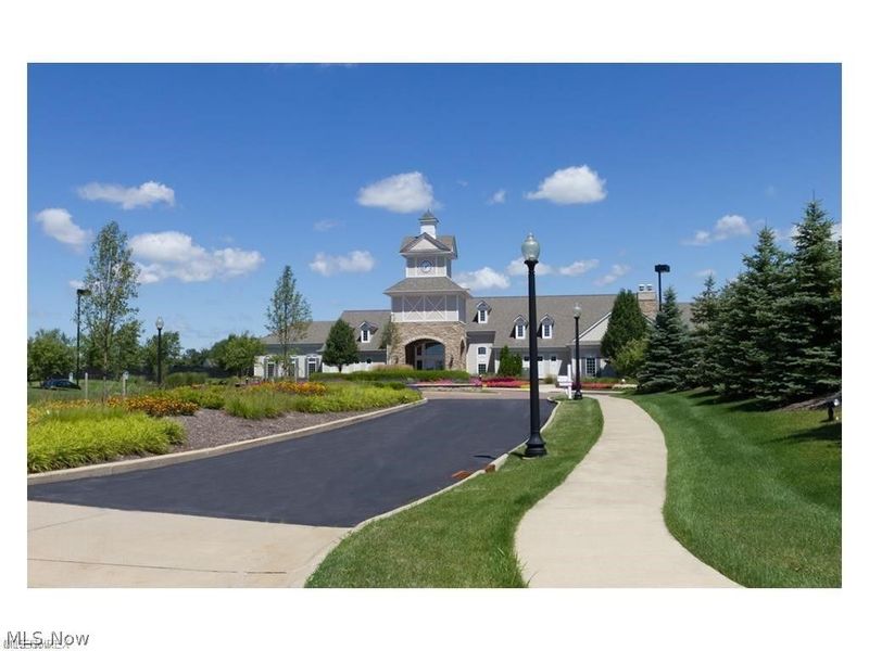 9119 Chatham Circle, North Ridgeville, OH 44039 Photo 32