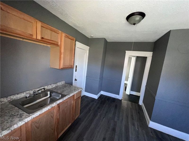 4291 E 114th Street, Cleveland, OH 44105 Photo 13