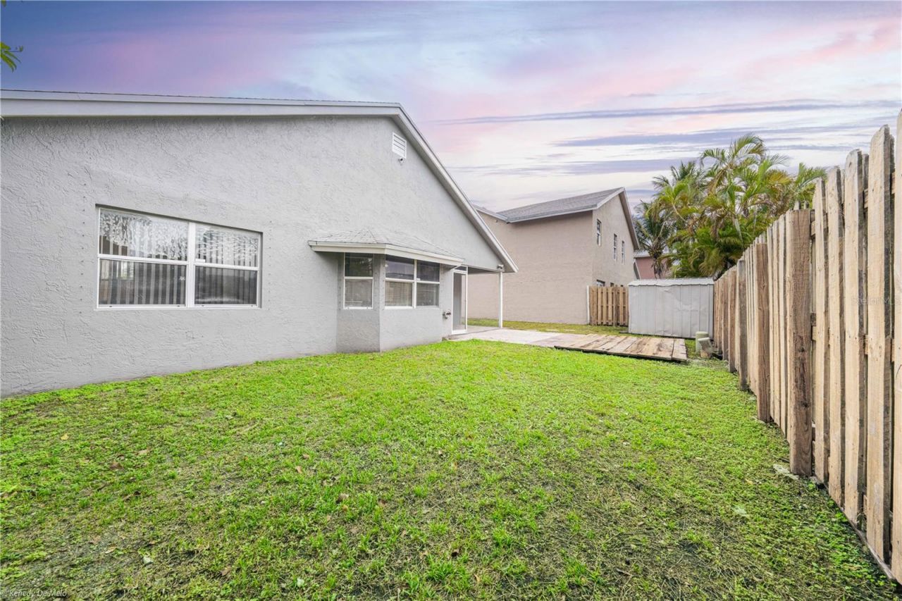 3102 NW 123rd Terrace , Sunrise, FL 33323 Photo