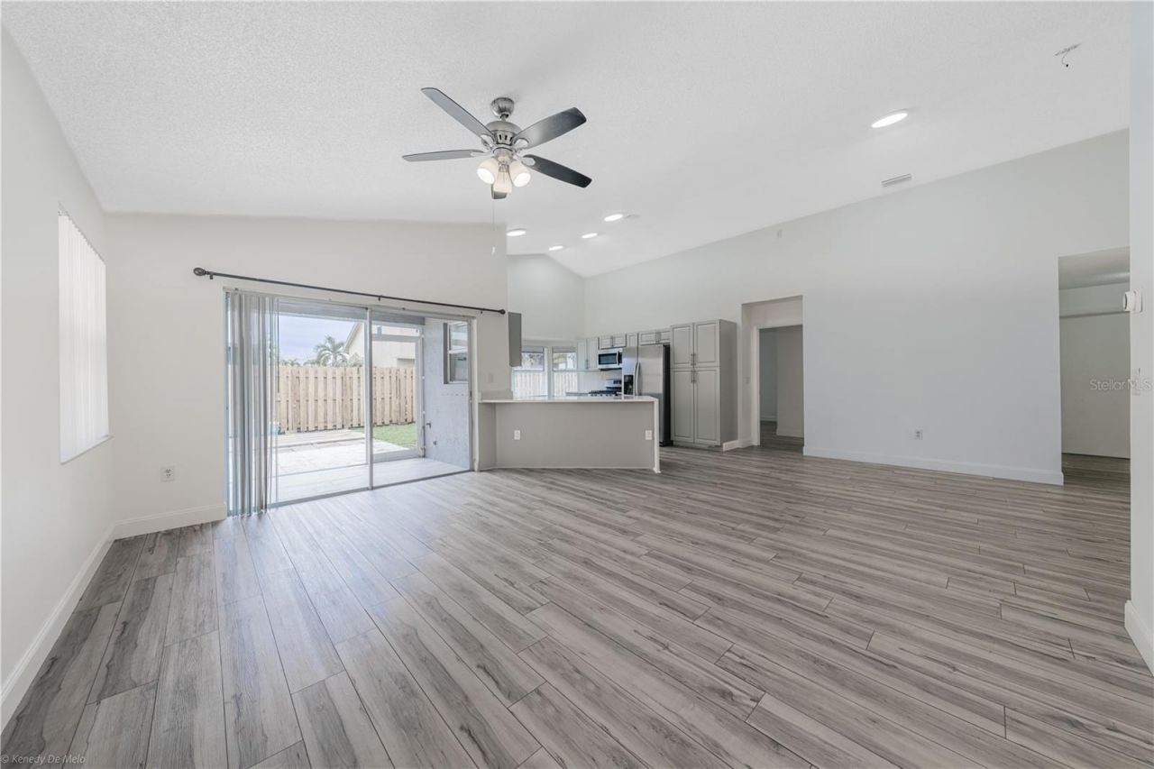 3102 NW 123rd Terrace , Sunrise, FL 33323 Photo