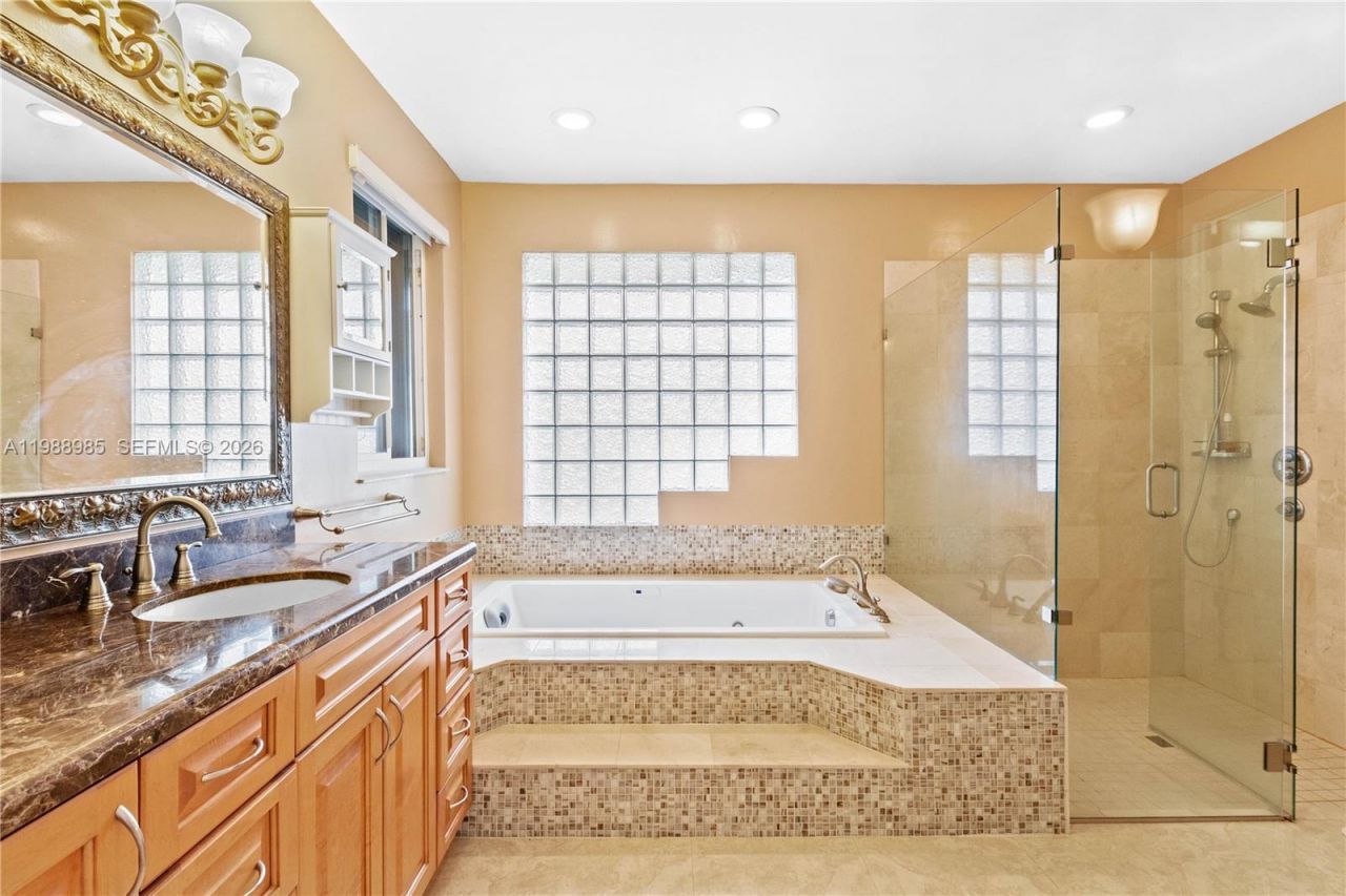 10091 NW 7th St , Plantation, FL 33324 Photo