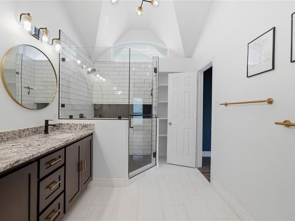 6770 Daren Drive, Fort Worth, TX 76137