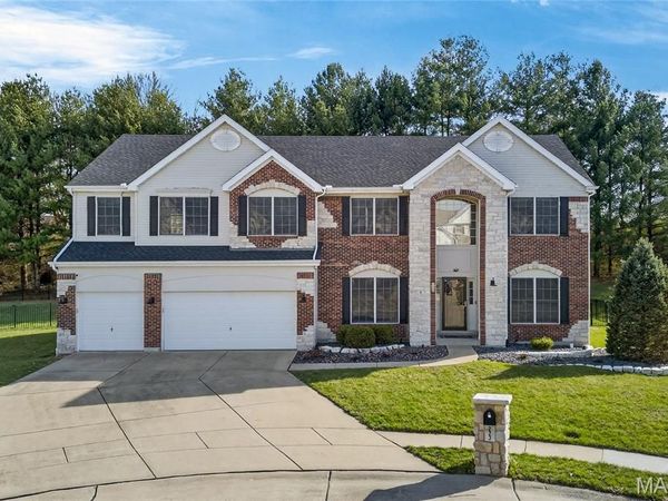 223 KNOLLHAVEN Trail, O'Fallon, IL 62269