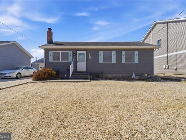 951 BEACH HAVEN WEST BOULEVARD, MANAHAWKIN, NJ 08050