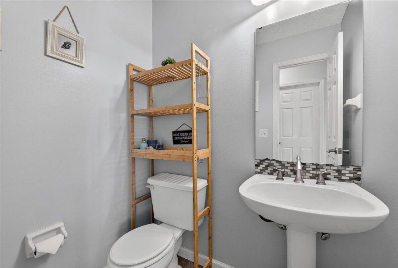 95 Blairmore Drive Photo 17