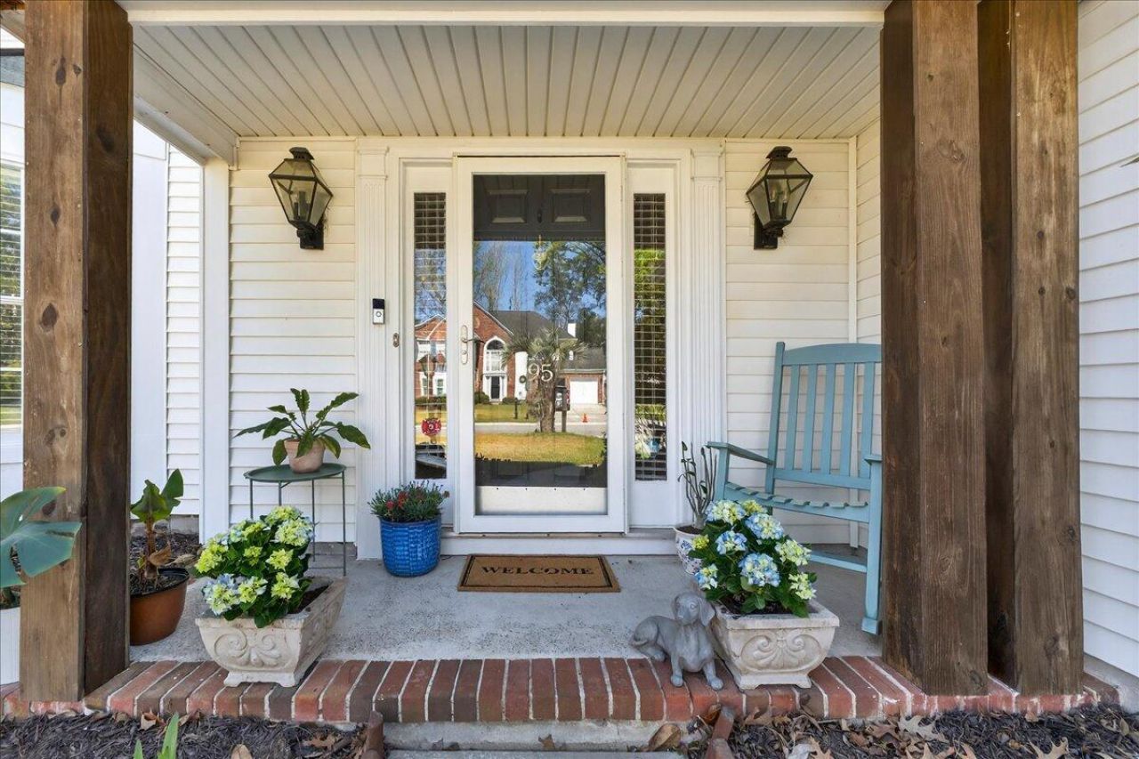 95 Blairmore Drive Photo 3