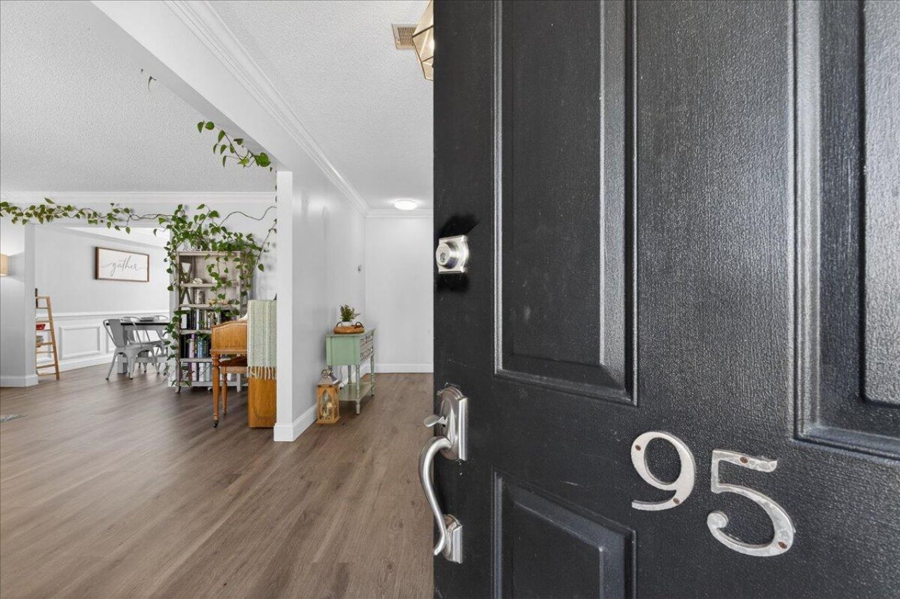 95 Blairmore Drive Photo 4