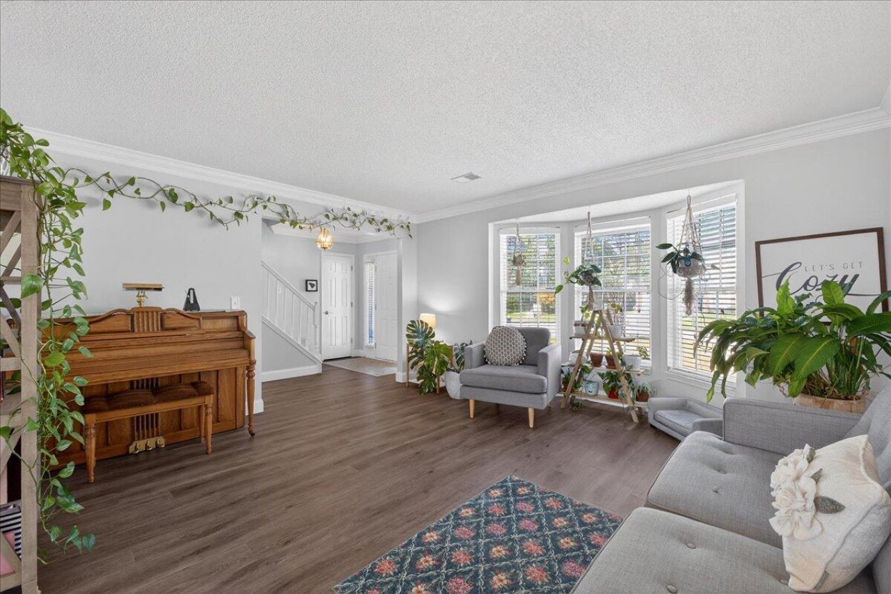 95 Blairmore Drive Photo 8