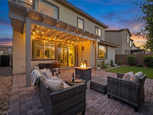 6922 Desert Finch Street, North Las Vegas, NV 89084