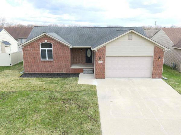12322 Hannah Lane, Carleton, MI 48117