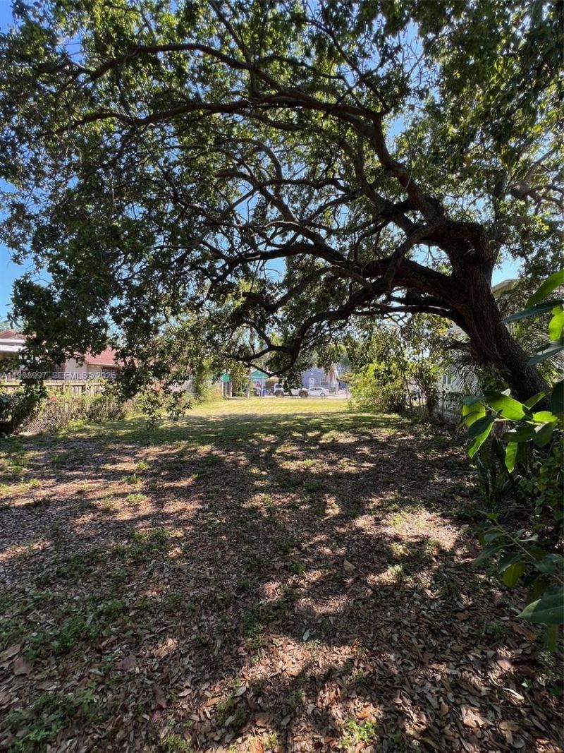 267 NW 31st St, Miami, FL 33127 Photo
