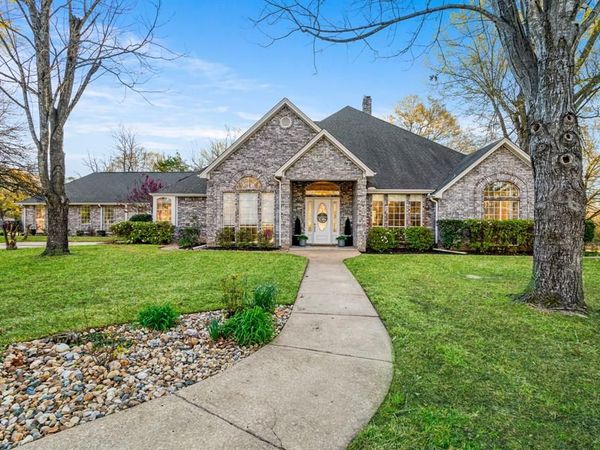 390 Timber Lakes Drive, Powderly, TX 75473