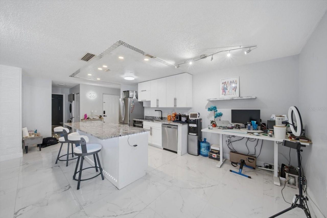 11566 7th Lane N, Unit 1208, Saint Petersburg, FL 33716 Photo