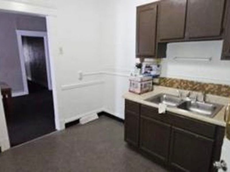 1319 E 66th Street, Cleveland, OH 44103 Photo 6