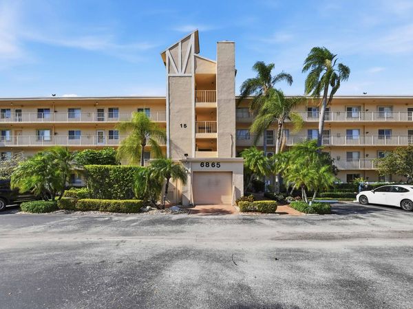 6865 Huntington Lane, Unit 106, Delray Beach, FL 33446