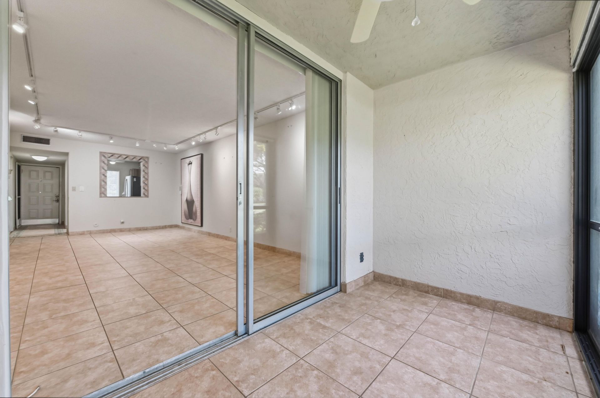 6865 Huntington Lane, Unit 106, Delray Beach, FL 33446 Photo