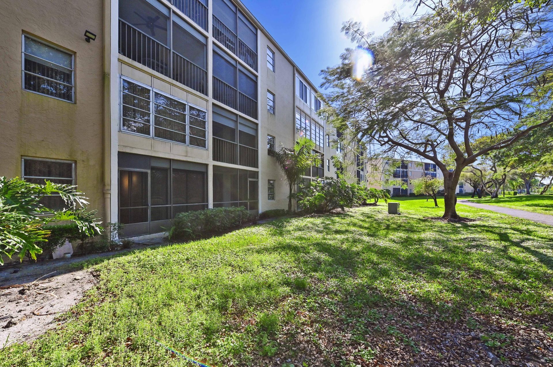 6865 Huntington Lane, Unit 106, Delray Beach, FL 33446 Photo