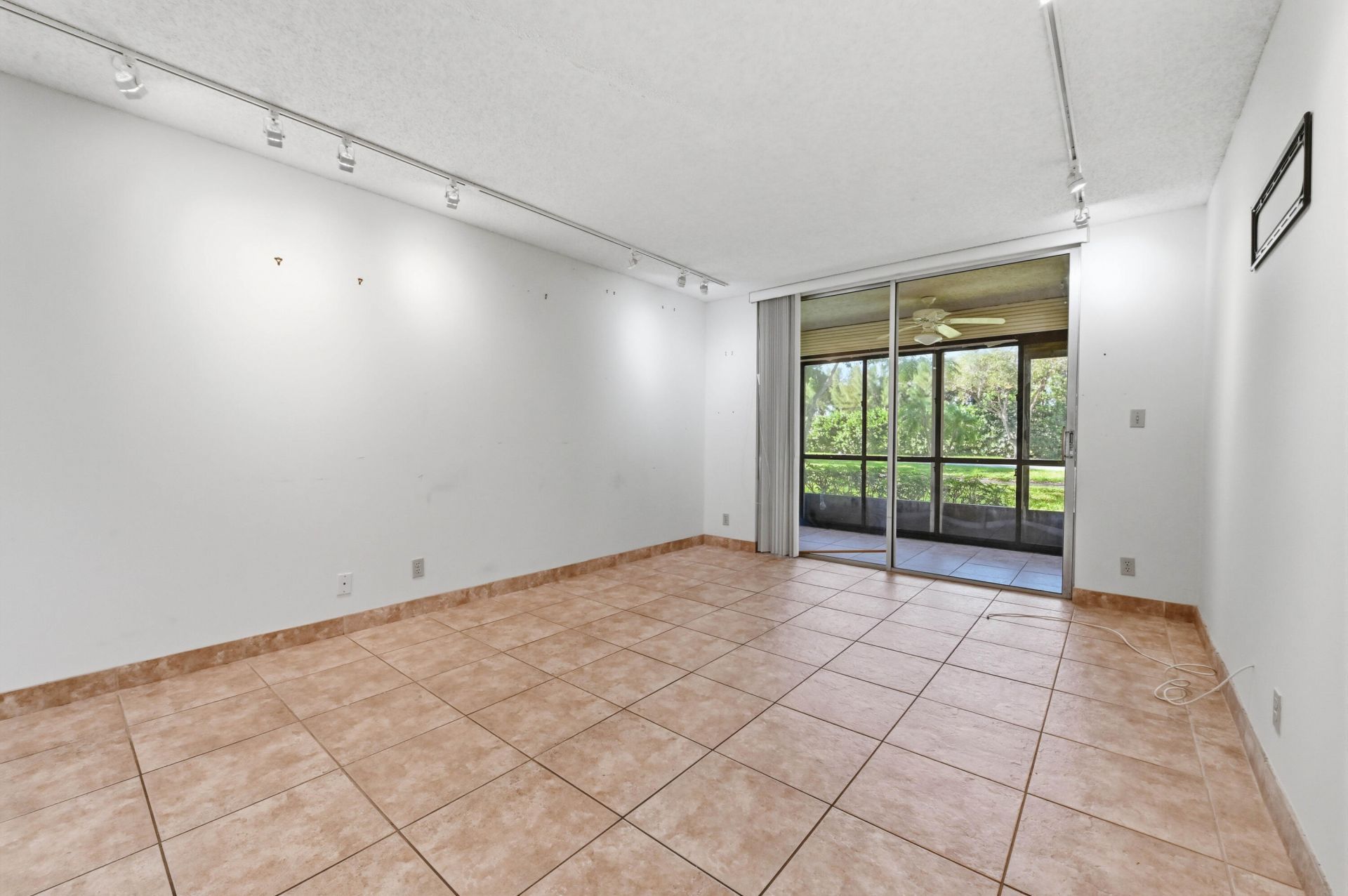 6865 Huntington Lane, Unit 106, Delray Beach, FL 33446 Photo