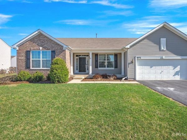 691 Windett Ridge Road, Yorkville, IL 60560