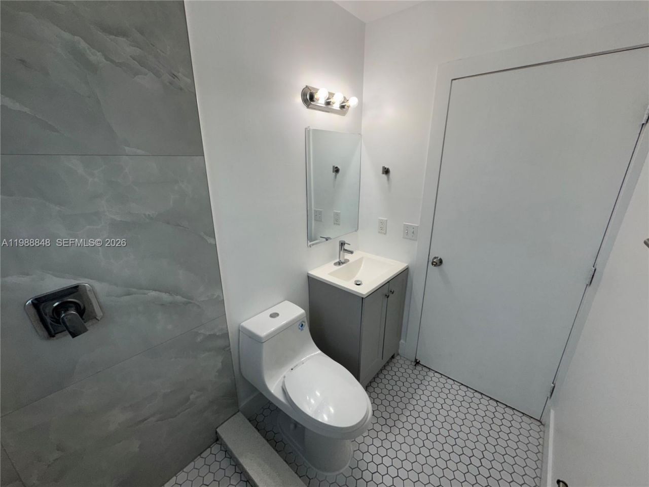 1971 NW 2nd Ct , Unit 8, Miami, FL 33136 Photo