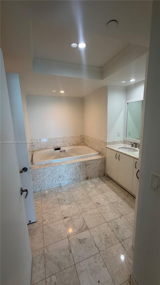 1331 Brickell Bay Dr , Unit 3203, Miami, FL 33131 Photo