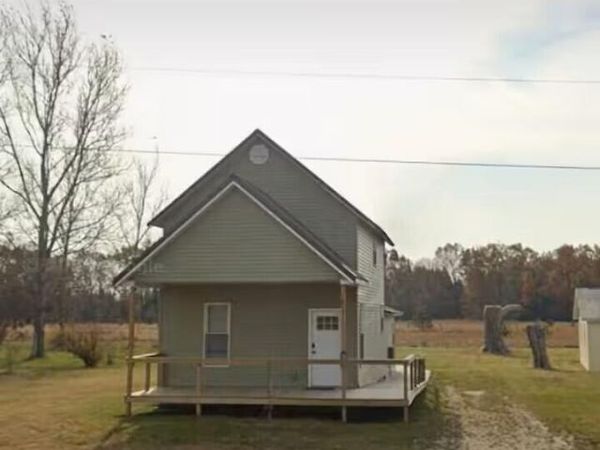 1673 E Parkdale Avenue, Manistee, MI 49660