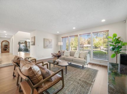 4850 Saint Augustine Dr, Elk Grove, CA 95758 Photo