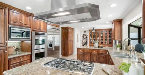 4850 Saint Augustine Dr, Elk Grove, CA 95758 Photo