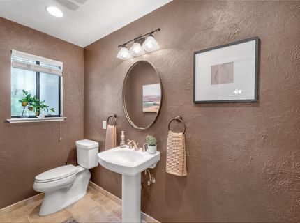 4850 Saint Augustine Dr, Elk Grove, CA 95758 Photo